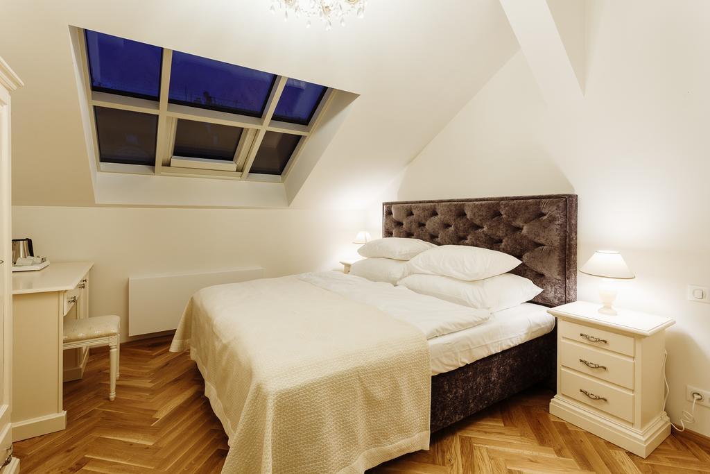 High Heaven Apartment Prague Ngoại thất bức ảnh