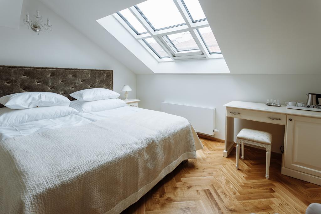 High Heaven Apartment Prague Ngoại thất bức ảnh