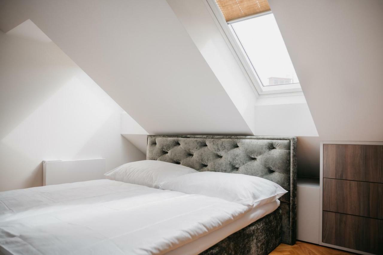 High Heaven Apartment Prague Ngoại thất bức ảnh